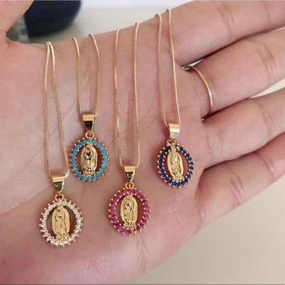 🎉HP🎉Virgin Mary Necklace | 14k Gold Filled - Picture 5 of 6